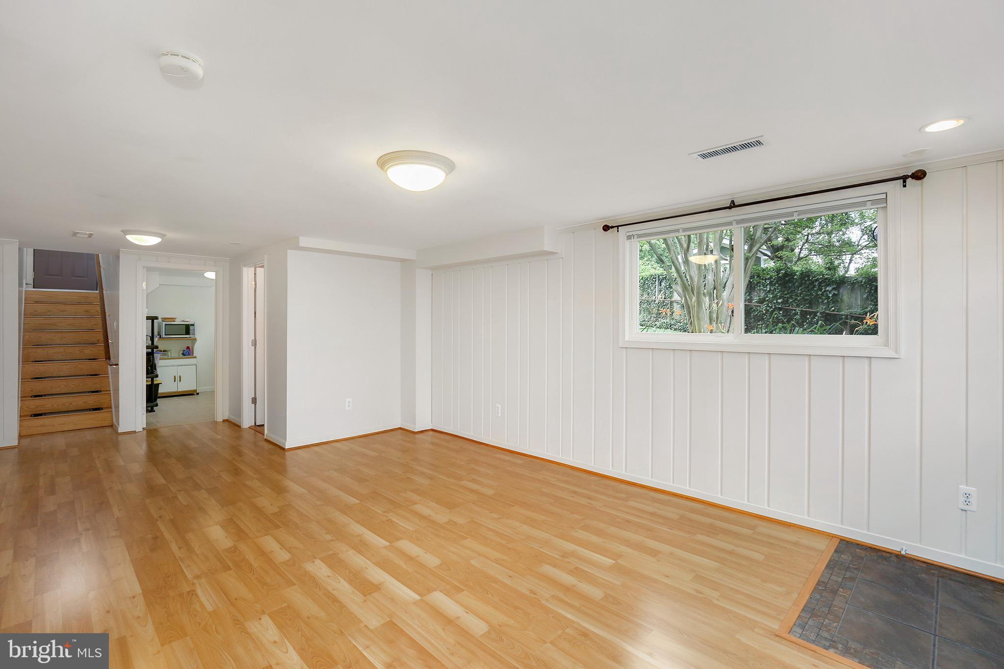 12111 Livingston Street Silver Spring, MD 20902 - Photo 22 of 35 Gallery Image 22