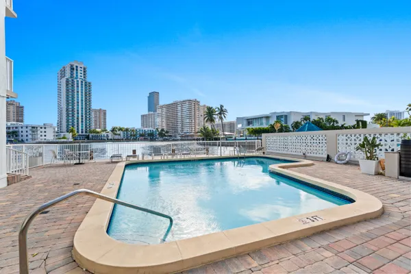 $4,000 | 121 Golden Isles Drive, Unit PH1, Hallandale Beach, FL 33009