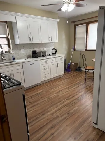 $725,000 | 5354 West Montrose Avenue, Chicago, IL 60641