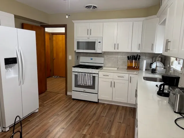 $725,000 | 5354 West Montrose Avenue, Chicago, IL 60641