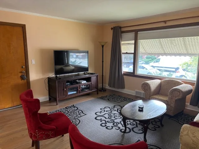 $725,000 | 5354 West Montrose Avenue, Chicago, IL 60641