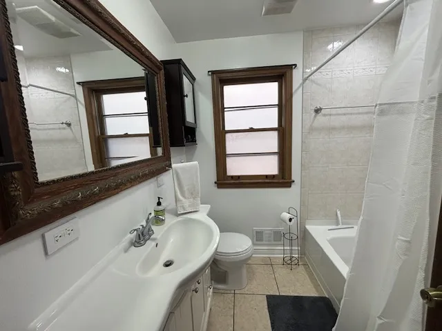 $725,000 | 5354 West Montrose Avenue, Chicago, IL 60641