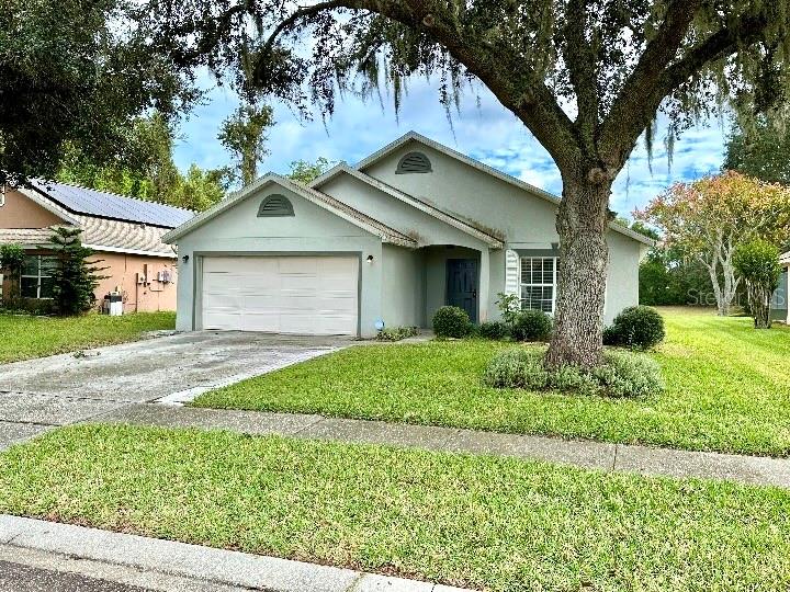 579 Rouzer Street Apopka, FL 32712 - Photo 2 of 14