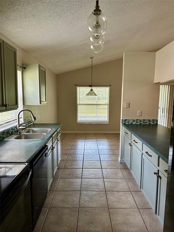 579 Rouzer Street Apopka, FL 32712 - Photo 6 of 14