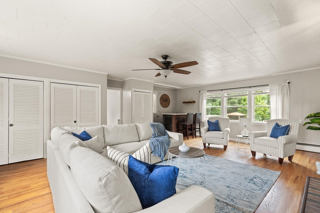 335 Moosehill Road Walpole, MA 02032 - Photo 8 of 30 Gallery Image 8