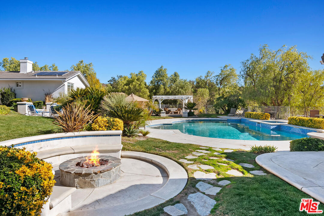 30014 Sharp Road Castaic, CA 91384 - Photo 8 of 29 Gallery Image 8