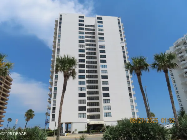 $2,450 | 3043 South Atlantic Avenue, Unit 1901, Daytona Beach Shores, FL 32118