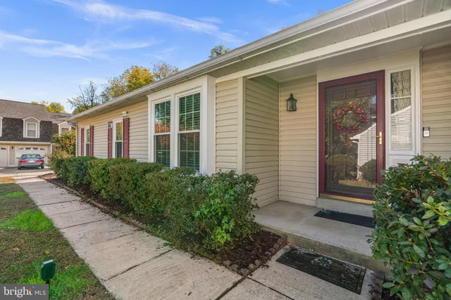 $650,000 | 10153 Cape Ann Drive, Columbia, MD 21046