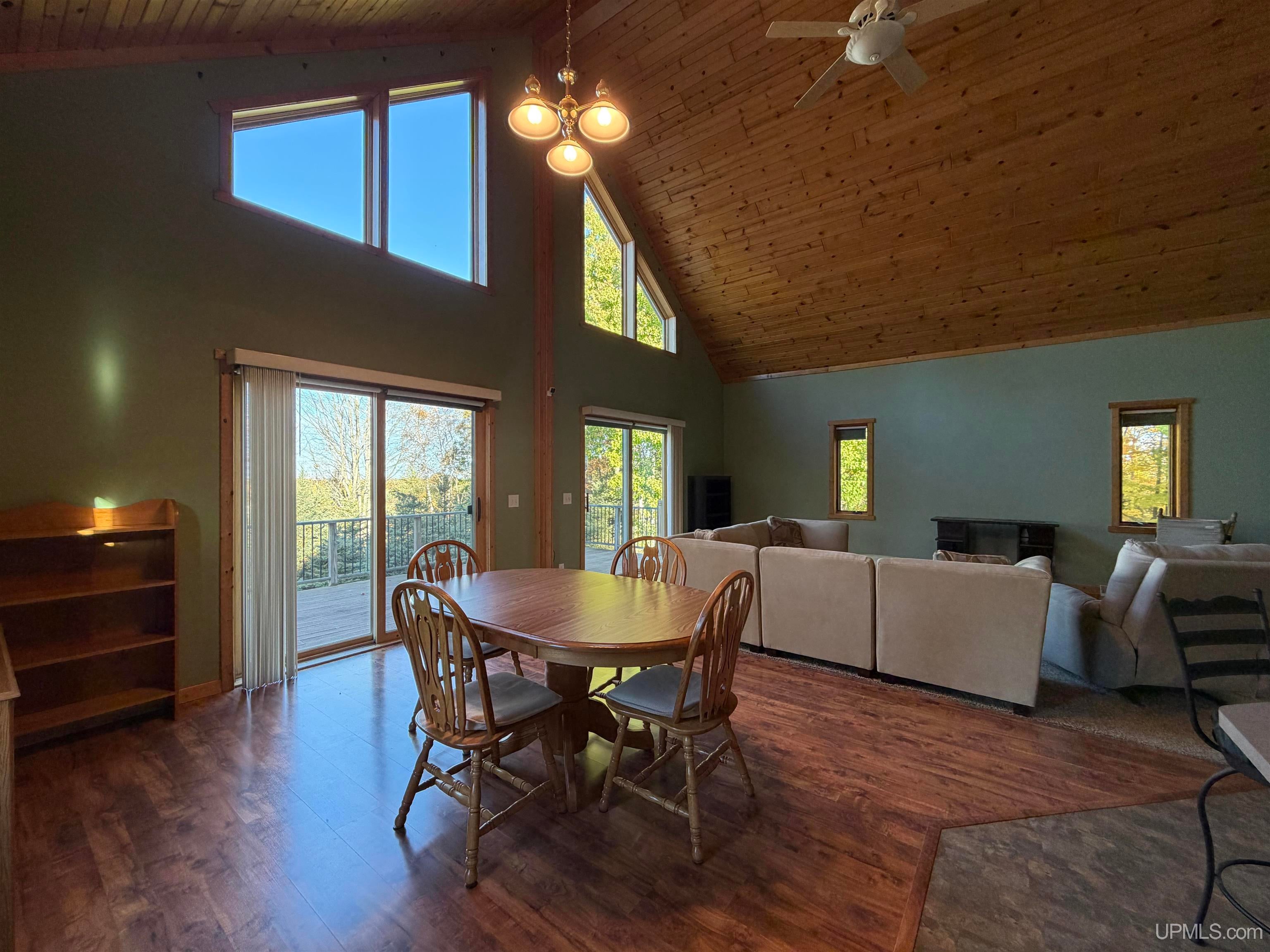25455 East Opal Road Watton, MI 49970 - Photo 11 of 78 Gallery Image 11