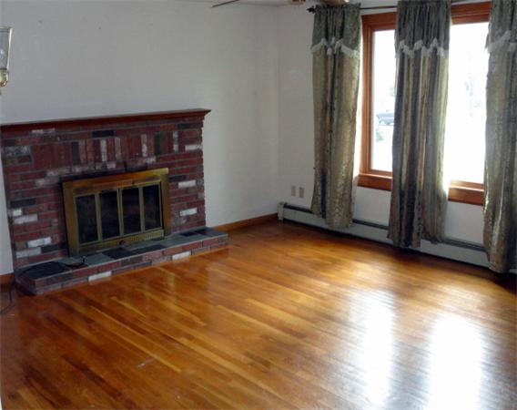 30 Beach Point Road Lancaster, MA 01523 - Photo 6 of 10