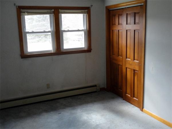 30 Beach Point Road Lancaster, MA 01523 - Photo 8 of 10