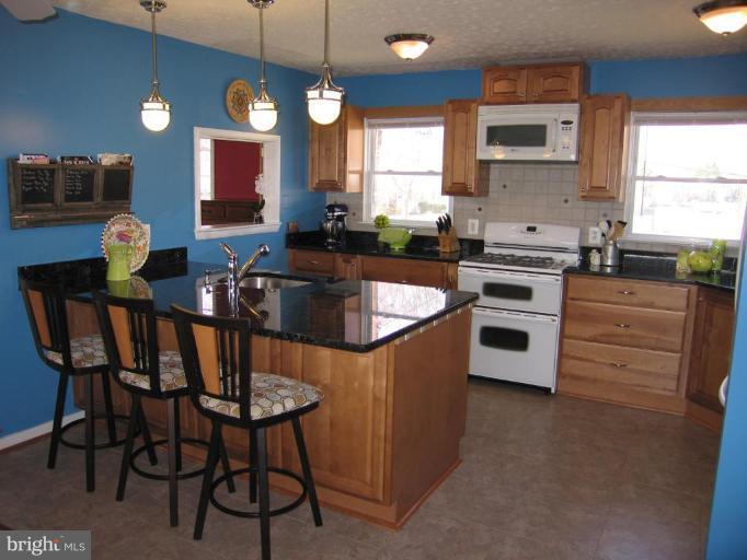 8375 Wagon Wheel Road Alexandria, VA 22309 - Photo 8 of 29 Kitchen