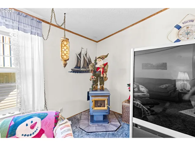 $550,000 | 977 South Harbor Street, Rockaway Beach, OR 97136