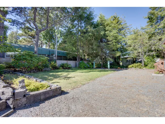 $550,000 | 977 South Harbor Street, Rockaway Beach, OR 97136