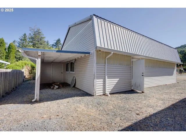 $550,000 | 977 South Harbor Street, Rockaway Beach, OR 97136