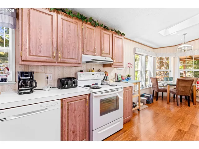 $550,000 | 977 South Harbor Street, Rockaway Beach, OR 97136