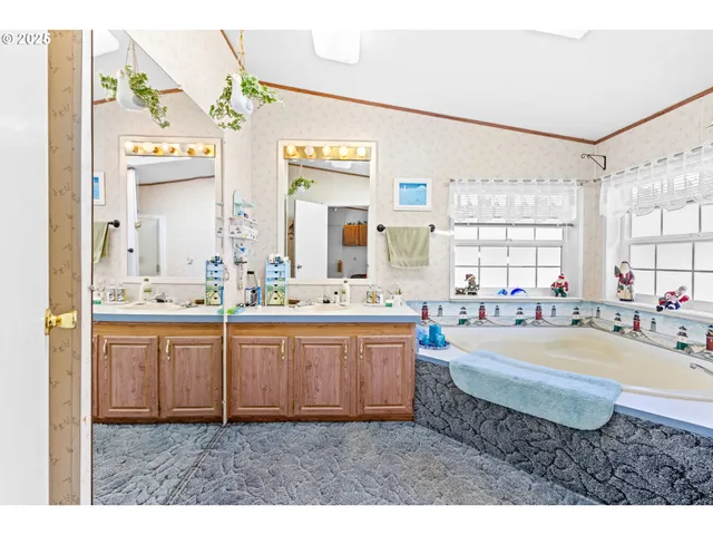 $550,000 | 977 South Harbor Street, Rockaway Beach, OR 97136