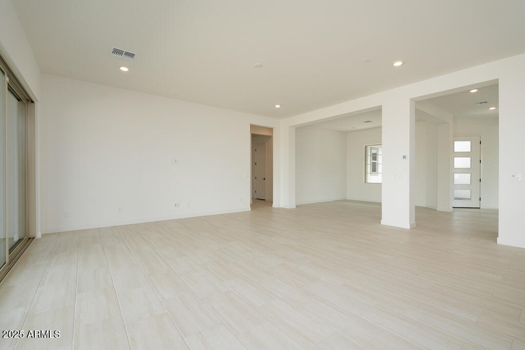 3634 West Mineral Road Laveen, AZ 85339 - Photo 7 of 36 Tri Pointe Whispering Hills 19 - Great R