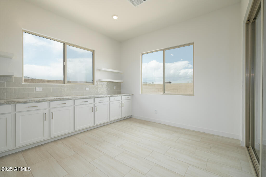 3634 West Mineral Road Laveen, AZ 85339 - Photo 10 of 36 Tri Pointe Whispering Hills 19 - Dining-