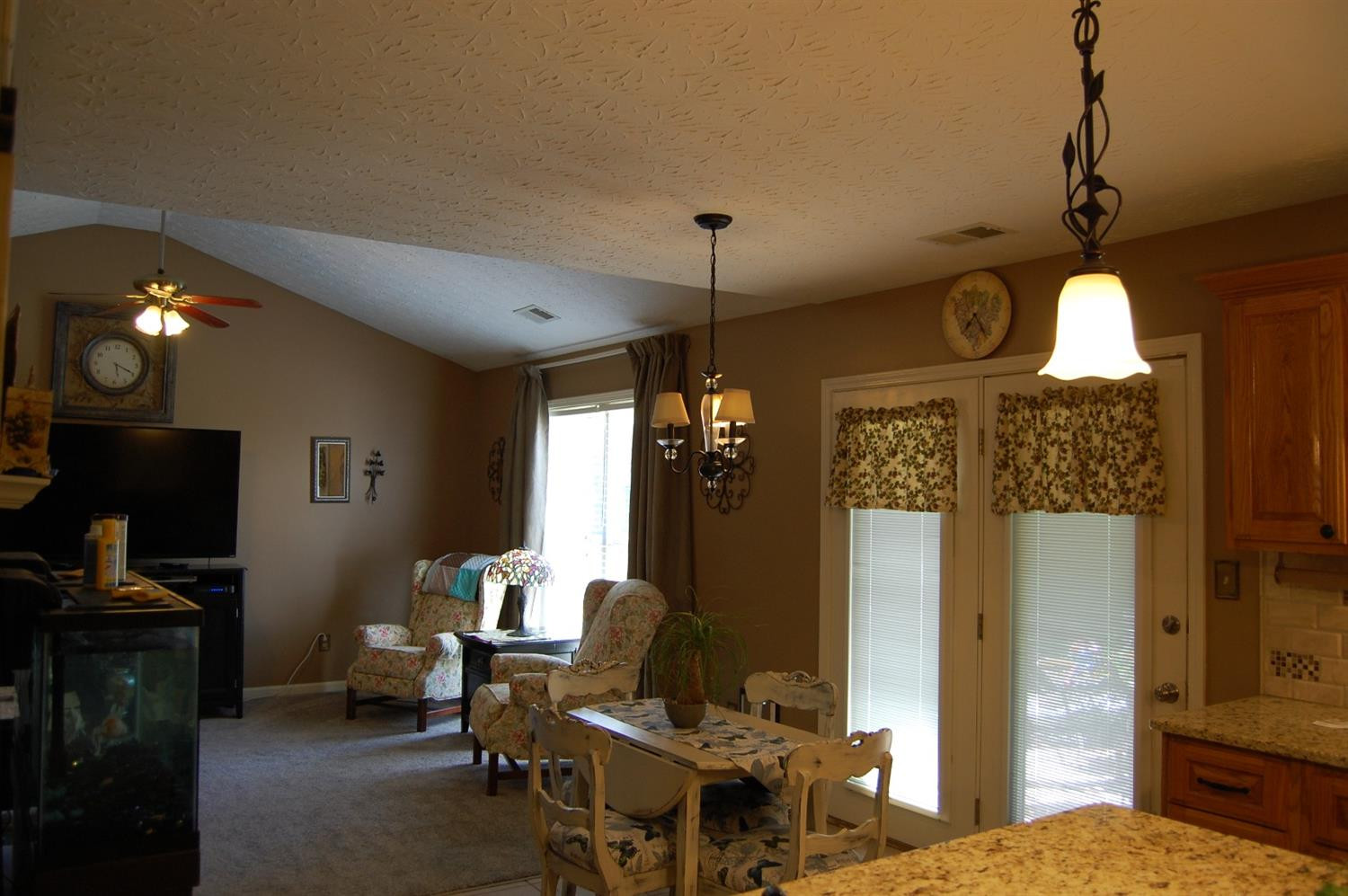 124 Ridge View Drive Nicholasville, KY 40356 - Photo 8 of 19 Photo 8