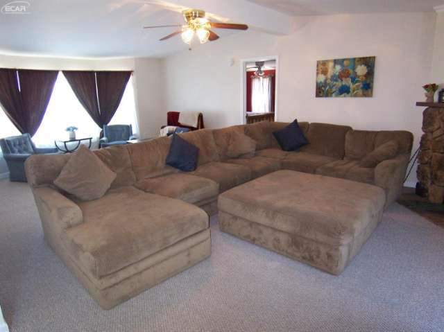 3403 Reid Road Swartz Creek, MI 48473 - Photo 4 of 45 21189660-3.JPG