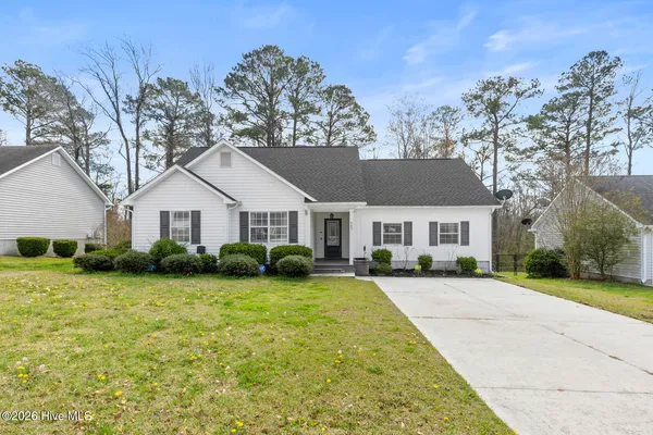 $267,000 | 423 Jasmine Lane, Jacksonville, NC 28546