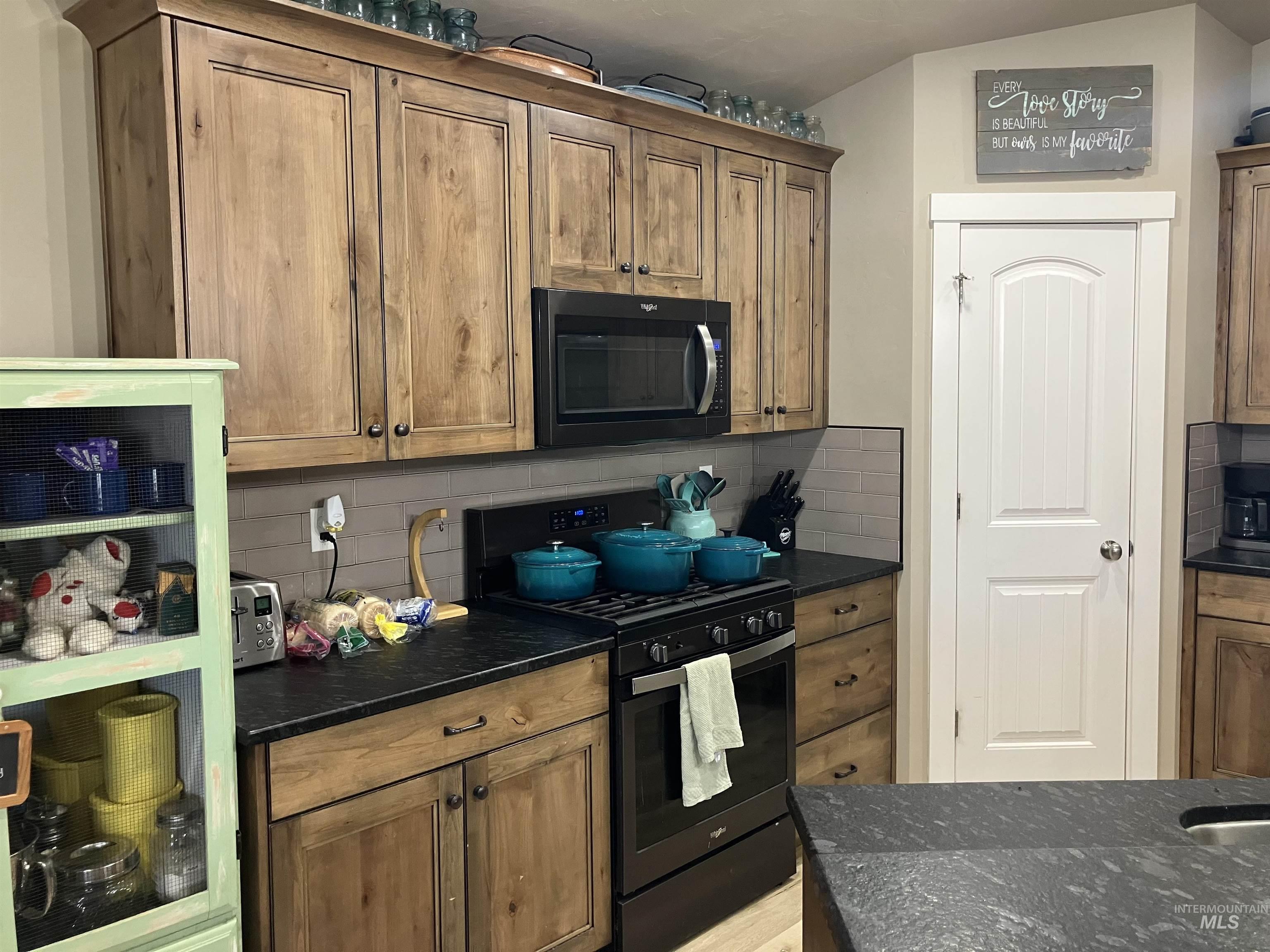 1570 Rome Avenue Emmett, ID 83617 - Photo 8 of 44