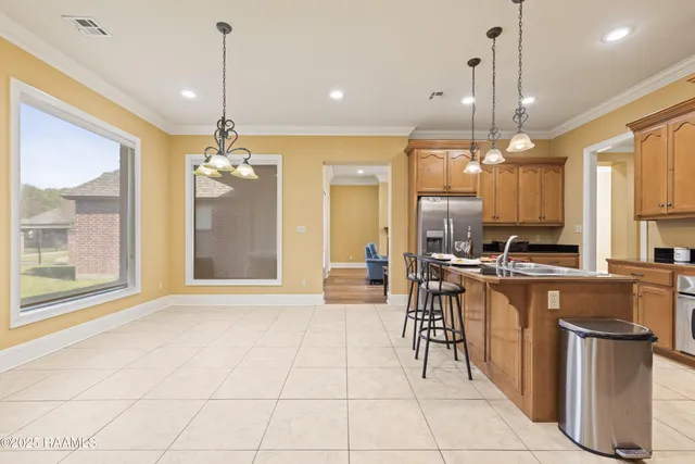 $395,000 | 100 Hollow Green Drive, Lafayette, LA 70508