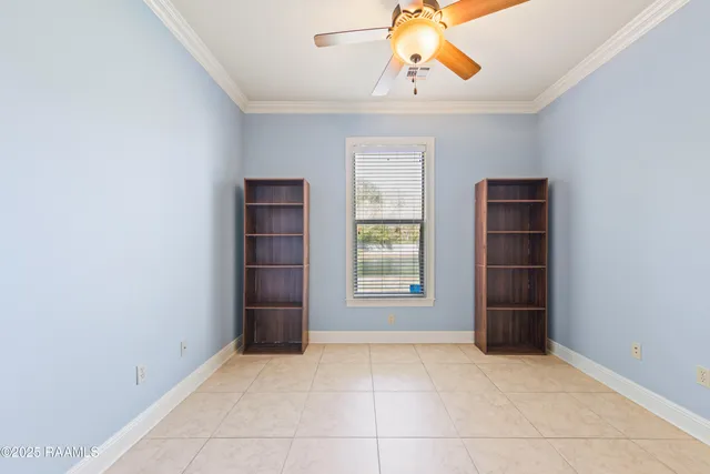 $395,000 | 100 Hollow Green Drive, Lafayette, LA 70508