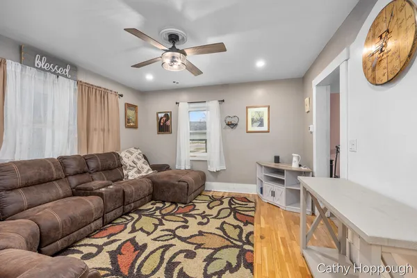 $175,000 | 824 5th Avenue, Lake Odessa, MI 48849