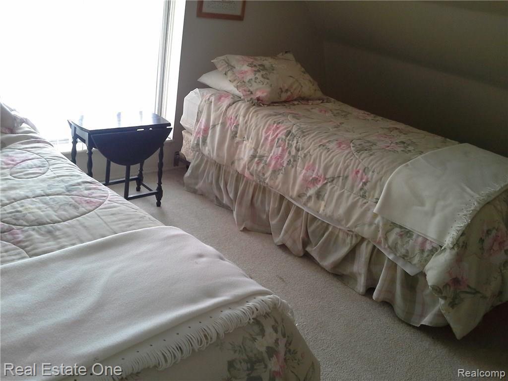 36900 West Eleven Mile Road Farmington, MI 48331 - Photo 62 of 70