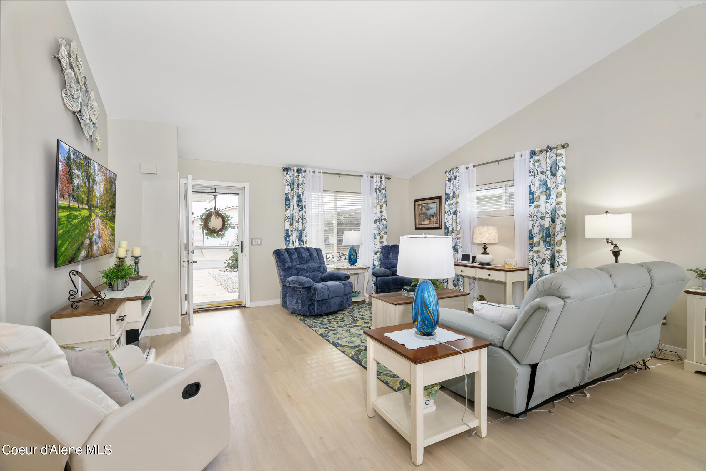 8509 West Grand Teton Street Rathdrum, ID 83858 - Photo 8 of 32 023-8509WestGrandTetonStreet-Rathdrum-ID