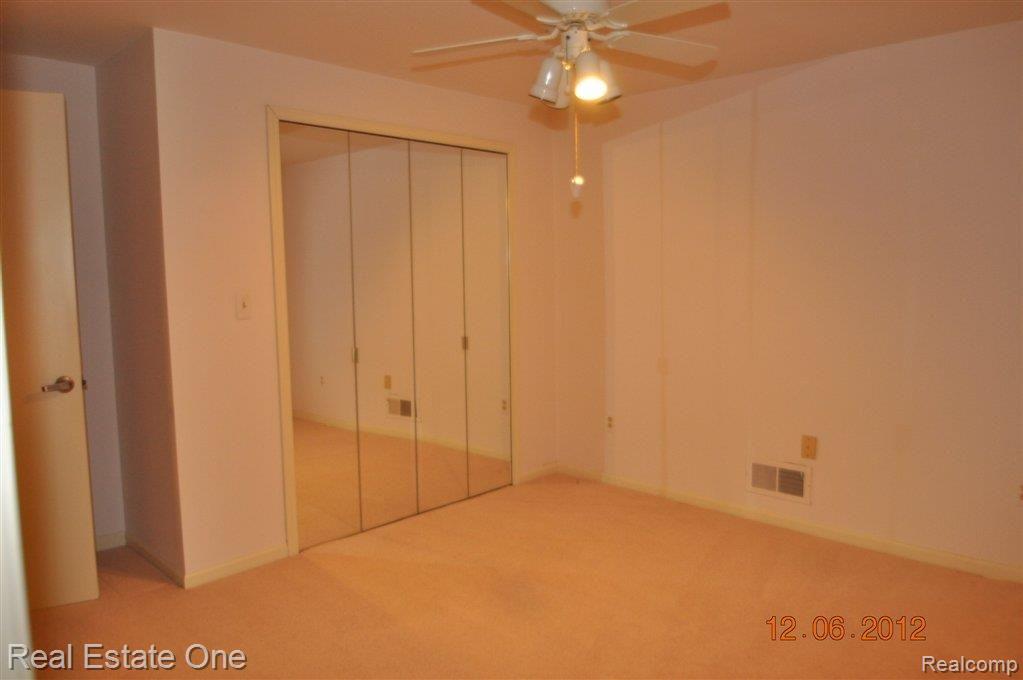 864 GreenView Court Rochester, MI 48307 - Photo 25 of 25 Fourth bedroom in L.L