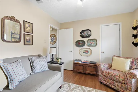 $325,000 | 503 Shady Grove Drive, Granbury, TX 76049