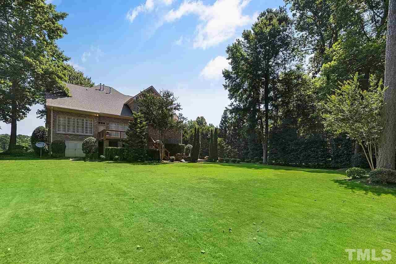 5621 Greenevers Drive Raleigh, NC 27613 - Photo 7 of 19