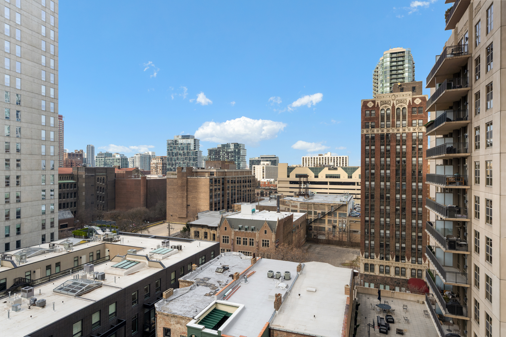 1030 North State Street, Unit 5M Chicago, IL 60610 - Photo 12 of 14 a picture of city view