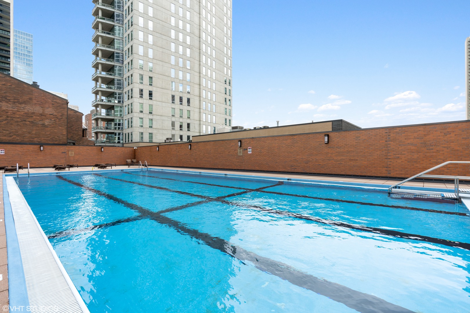 1030 North State Street, Unit 5M Chicago, IL 60610 - Photo 13 of 14 a view of an outdoor space