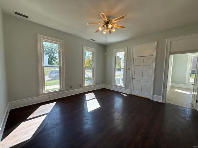 $146,400 | 7 Oak Street, Poseyville, IN 47633