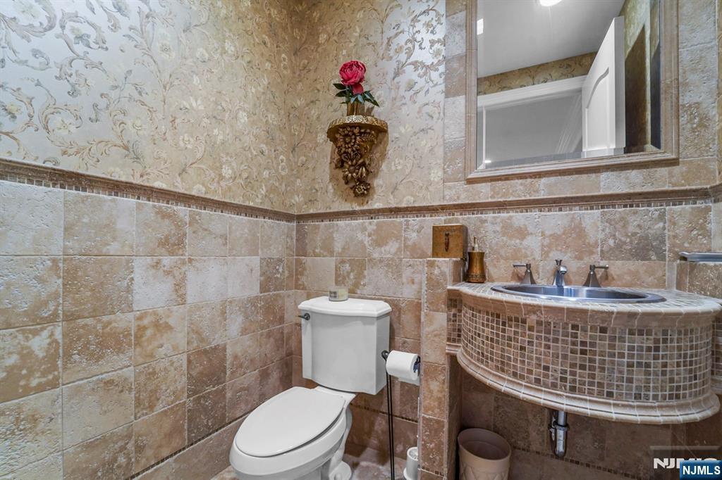 1 Euclid Road Fort Lee, NJ 07024 - Photo 22 of 50