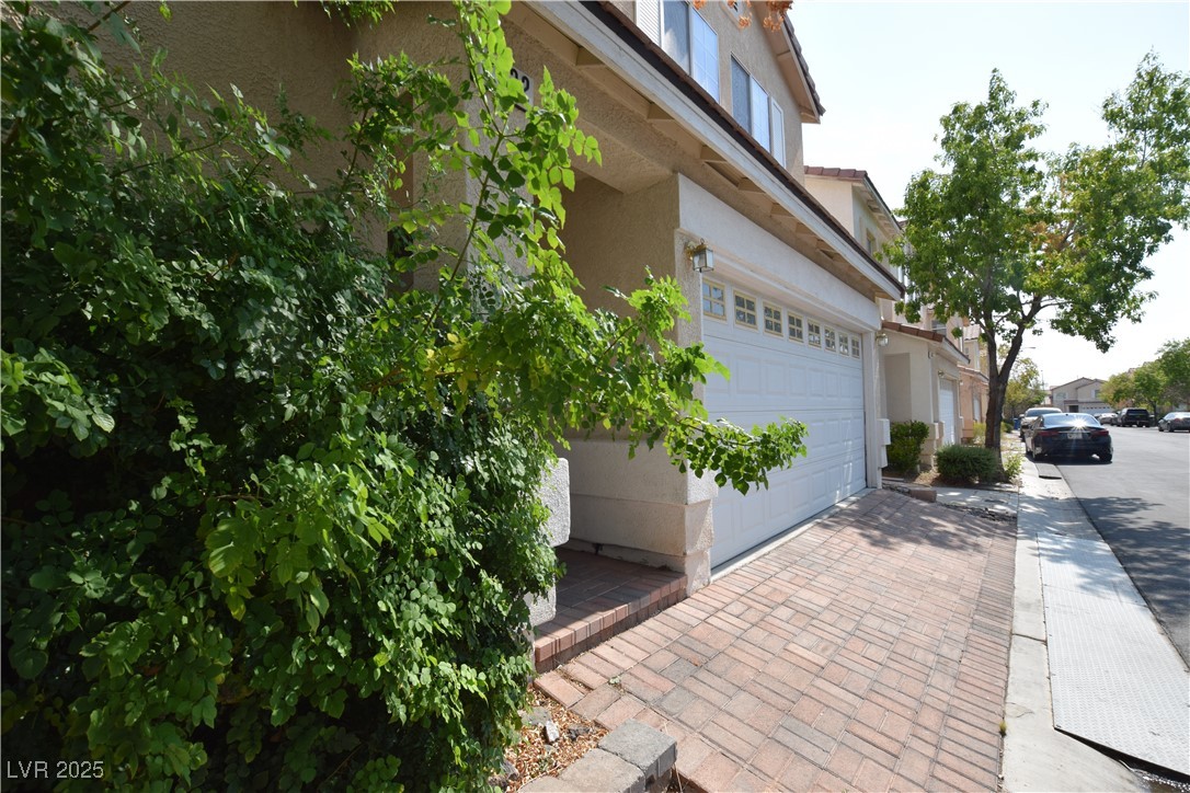 7322 Phlox Road Las Vegas, NV 89113 - Photo 3 of 47 Gallery Image 3