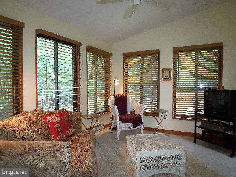 272 Mild Winter Road Hedgesville, WV 25427 - Photo 13 of 30 Interior (General)