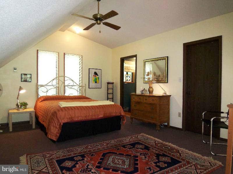 272 Mild Winter Road Hedgesville, WV 25427 - Photo 16 of 30 Bedroom (Master)