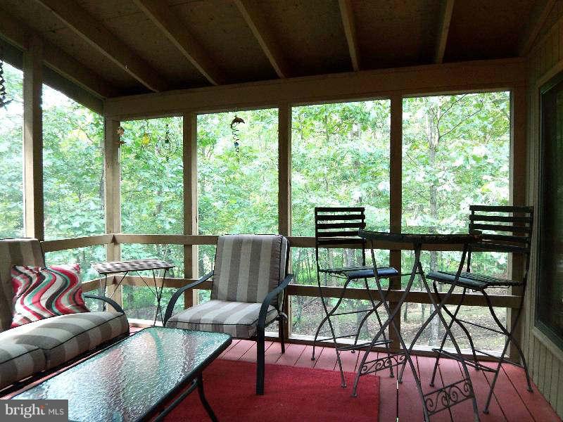 272 Mild Winter Road Hedgesville, WV 25427 - Photo 23 of 30 Interior (General)