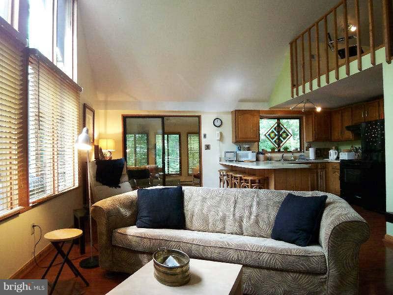 272 Mild Winter Road Hedgesville, WV 25427 - Photo 6 of 30 Family Room