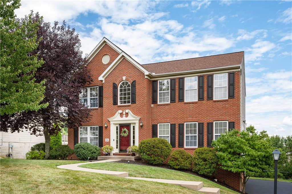256 Field Club Circle McKees Rocks, PA 15136 - Photo 1 of 25