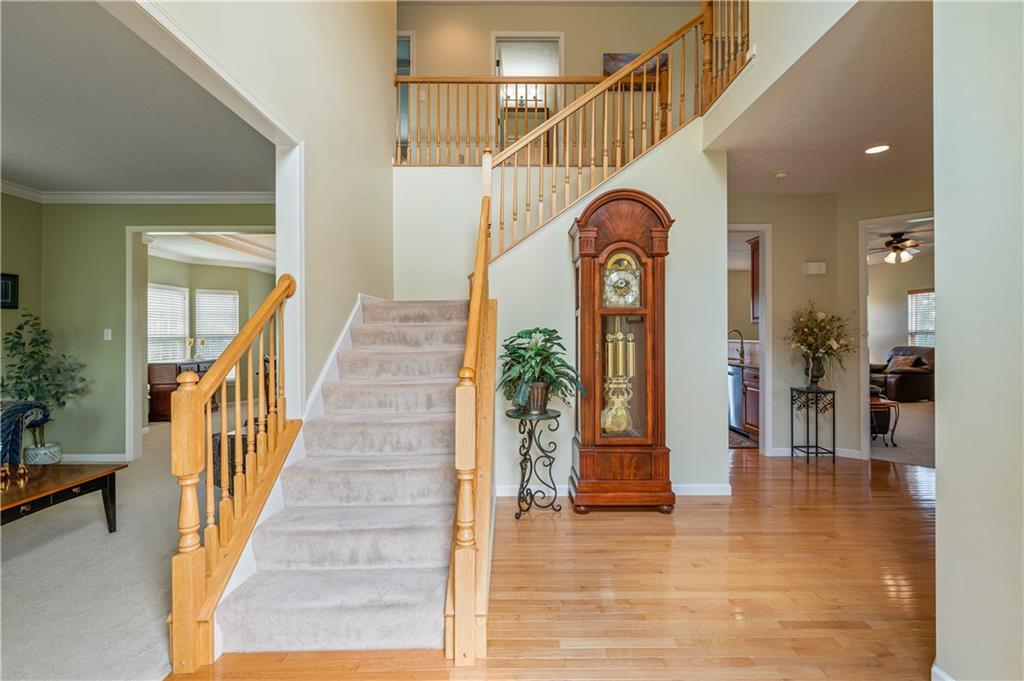 256 Field Club Circle McKees Rocks, PA 15136 - Photo 2 of 25