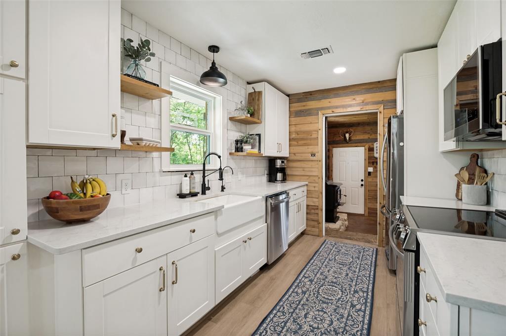 274 Yowell Hill Road Whitewright, TX 75491 - Photo 8 of 26
