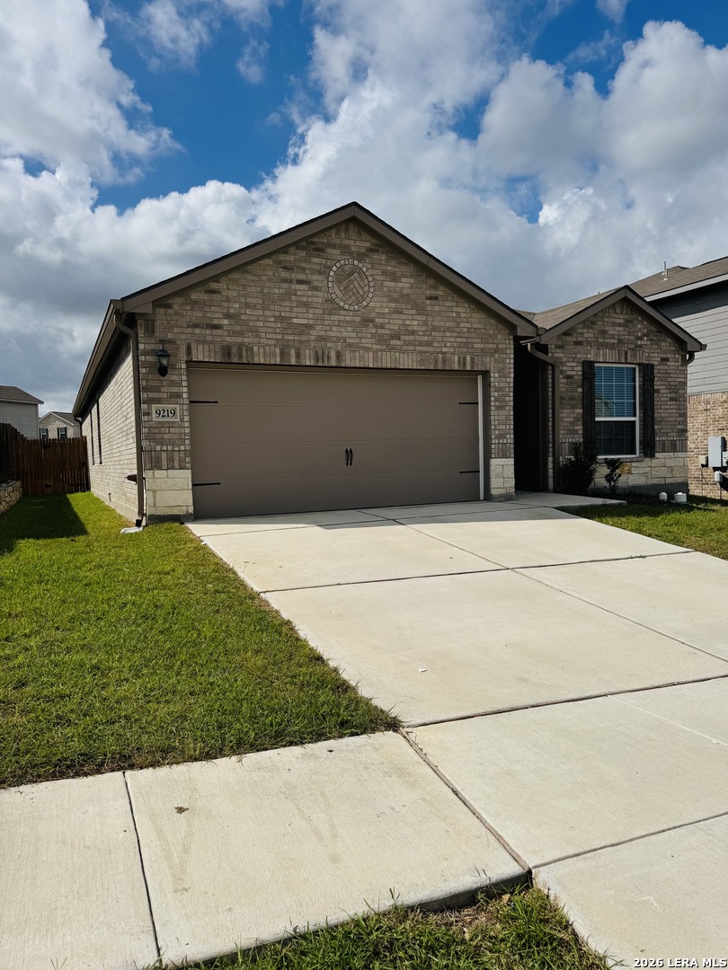 9219 Bennett Forest Converse, TX 78109 - Photo 2 of 29