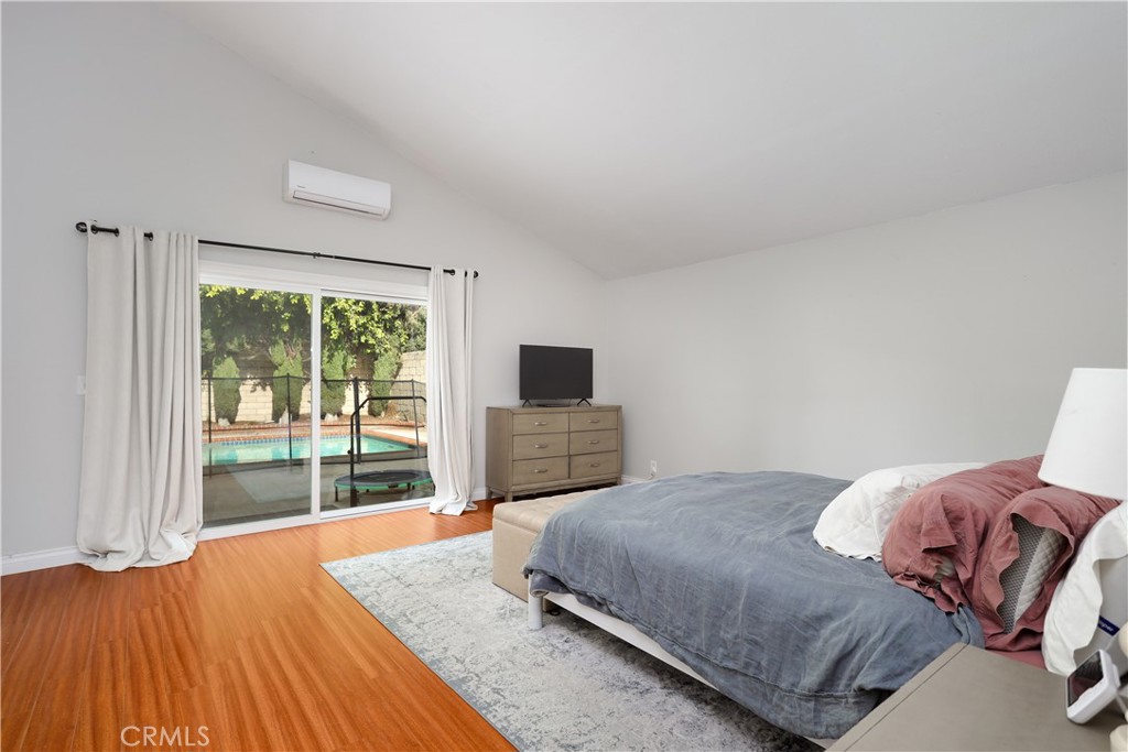 725 San Ramon Drive Fullerton, CA 92835 - Photo 13 of 34 Master bedroom