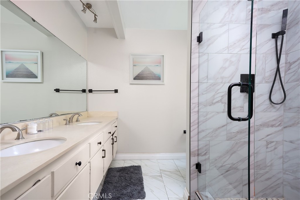 725 San Ramon Drive Fullerton, CA 92835 - Photo 15 of 34 Master bath